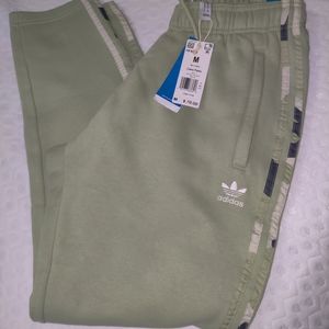 Adidas Originals Mens Camo Sweat Pants HF4880 Magic Lime Elastic Waist